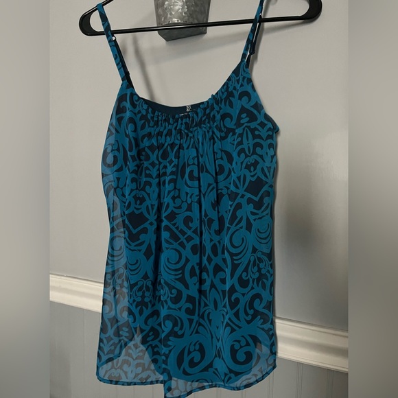 Top - Picture 4 of 4